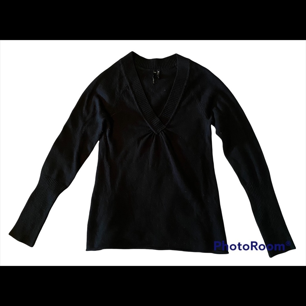 V-Neck Long Sleeve Black Sweater - Women’s Medium